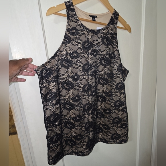 Torrid Stretch Lace  High Neck Tank Deep Black  Size 2X 18/20 NWT - Picture 5 of 9